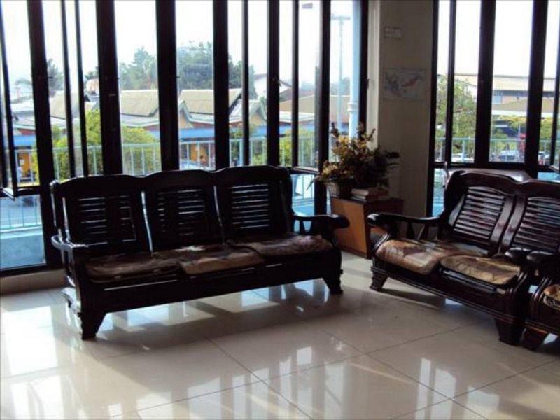 A&J Budget Hotel Кота Кинабалу Екстериор снимка