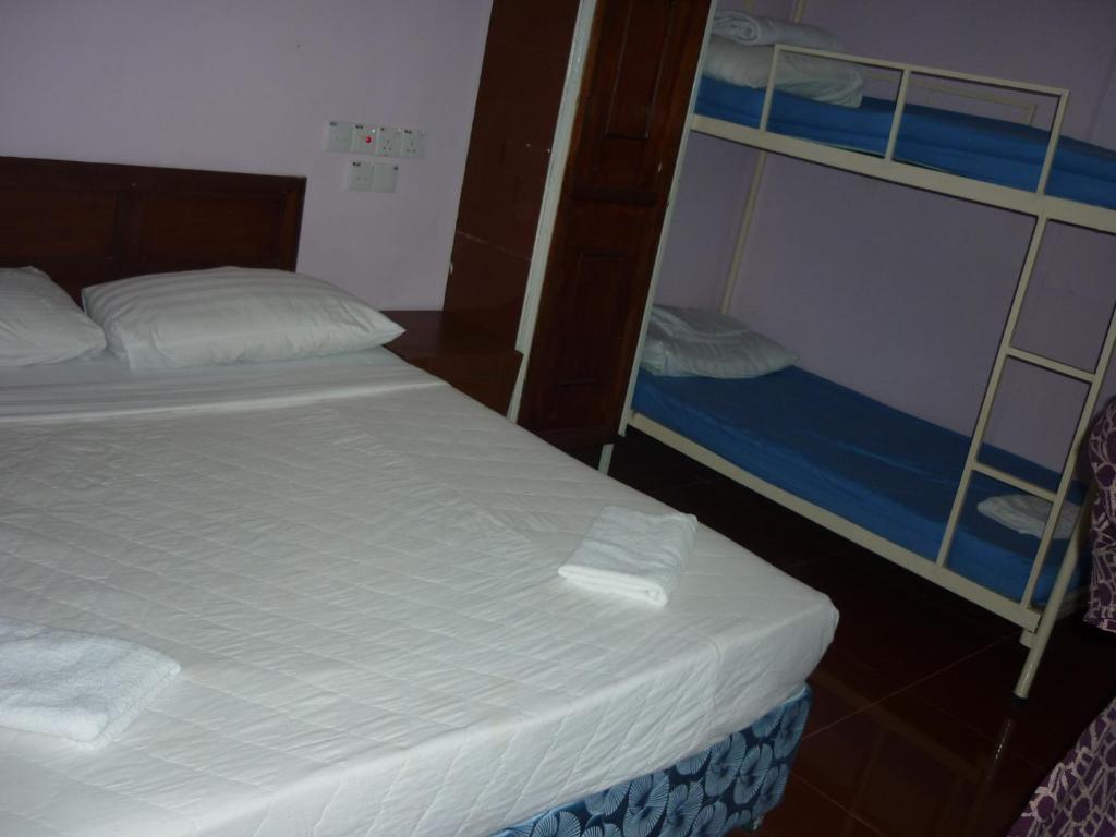 A&J Budget Hotel Кота Кинабалу Стая снимка