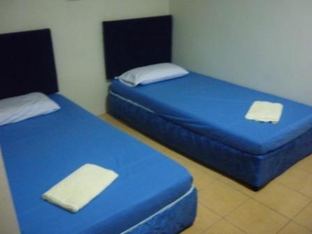 A&J Budget Hotel Кота Кинабалу Екстериор снимка